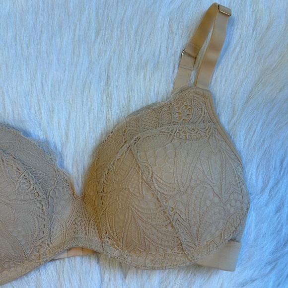 Lively Bra Women Size 32DD Beige Lace Wireless Lightly Lined Back Closure - Picture 3 of 7